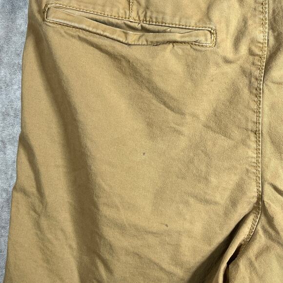 American Eagle Shorts Mens 30 Brown Next Level Flex‎ Bermuda Flat Front Casual - Picture 4 of 10